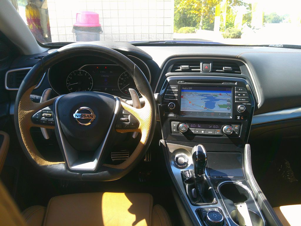 2016 Nissan Maxima Image 15