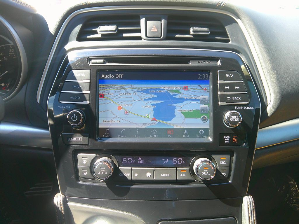 2016 Nissan Maxima Image 18