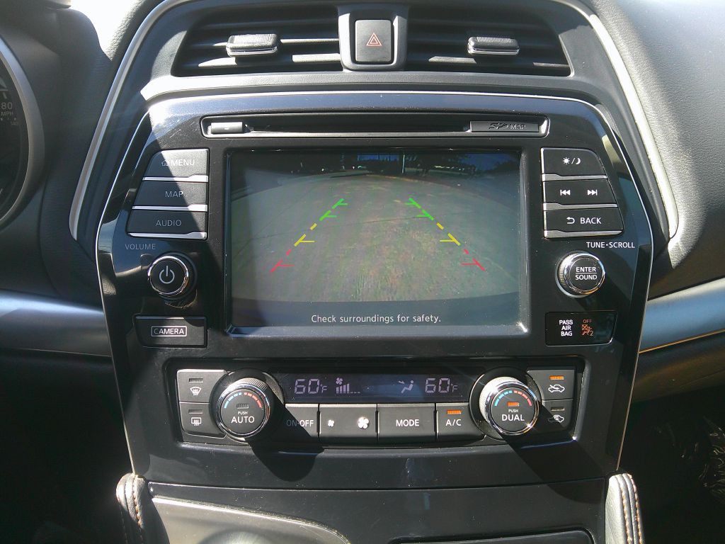 2016 Nissan Maxima Image 19
