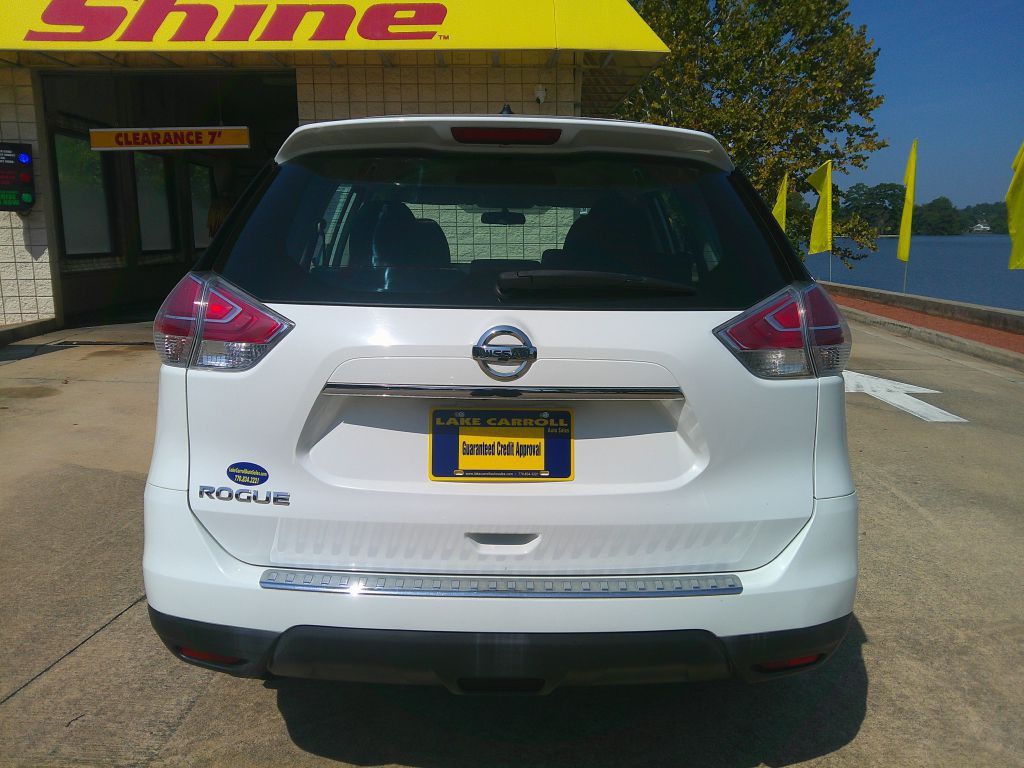 2016 Nissan Rogue Image 2