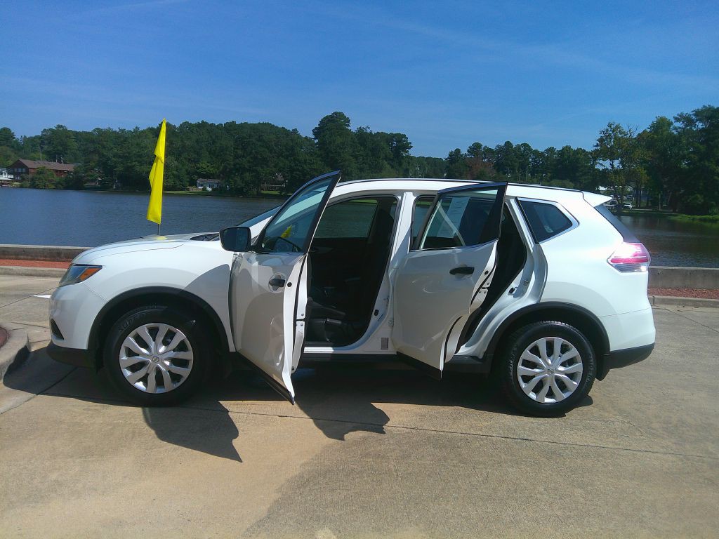 2016 Nissan Rogue Image 6