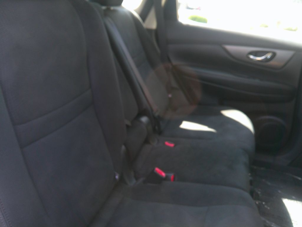 2016 Nissan Rogue Image 13