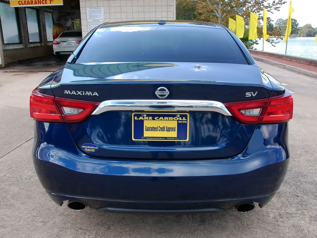 2017 Nissan Maxima Image 2