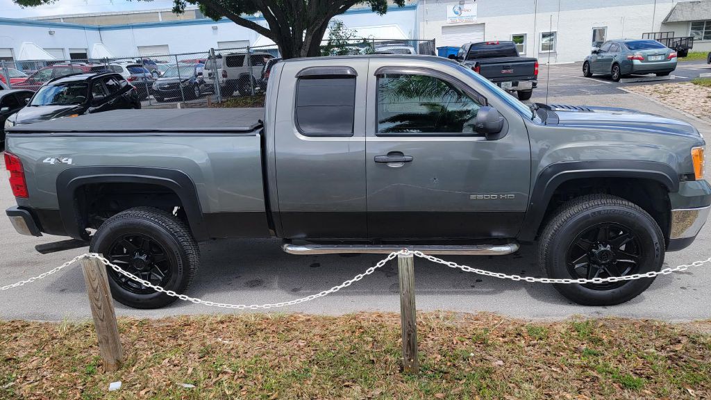 2011 GMC Sierra Image 12