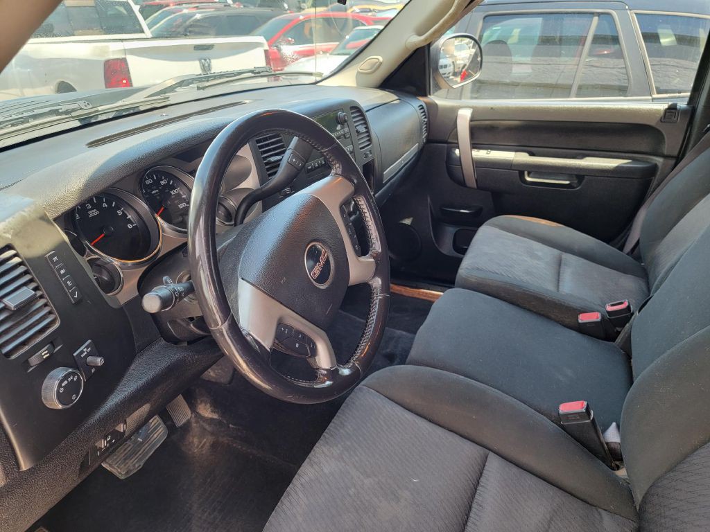 2011 GMC Sierra Image 18