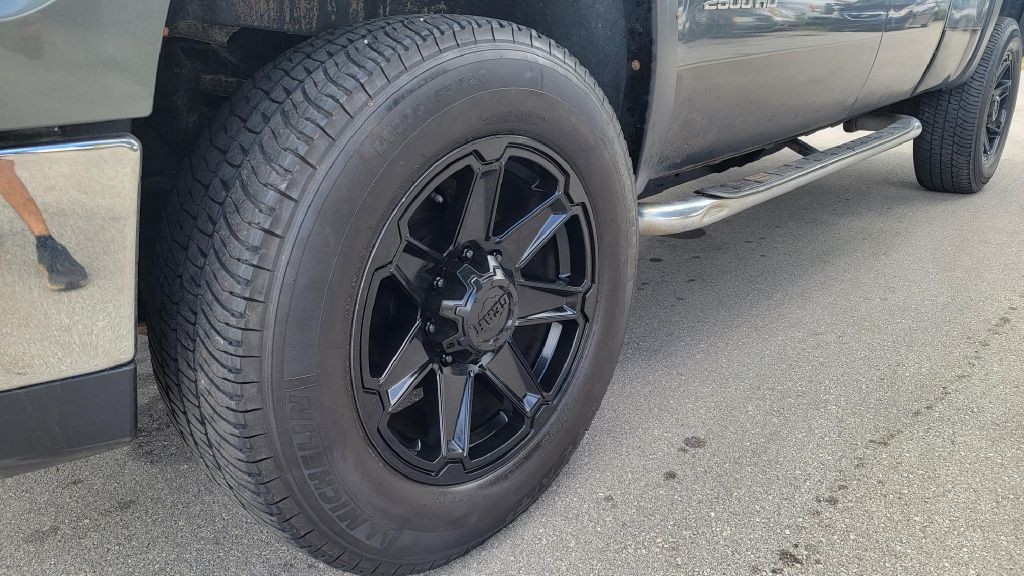 2011 GMC Sierra Image 24