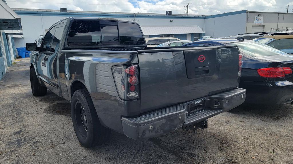 2012 Nissan Titan Image 3