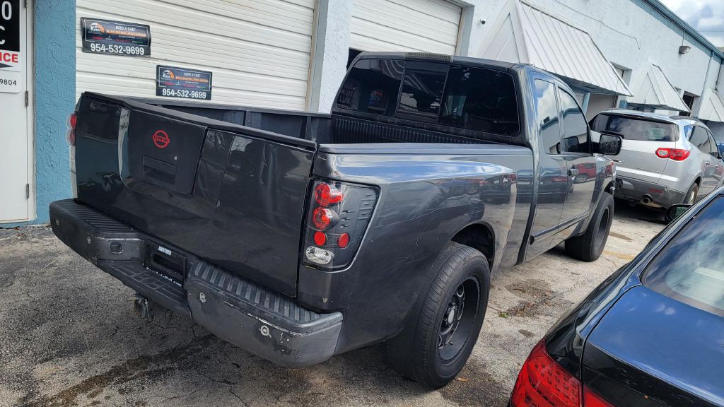 2012 Nissan Titan Image 4