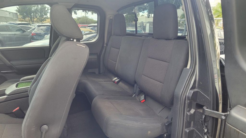 2012 Nissan Titan Image 13