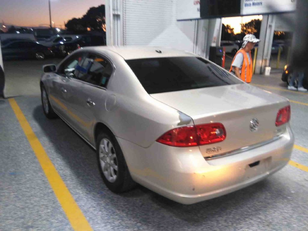 2008 Buick Lucerne Image 4