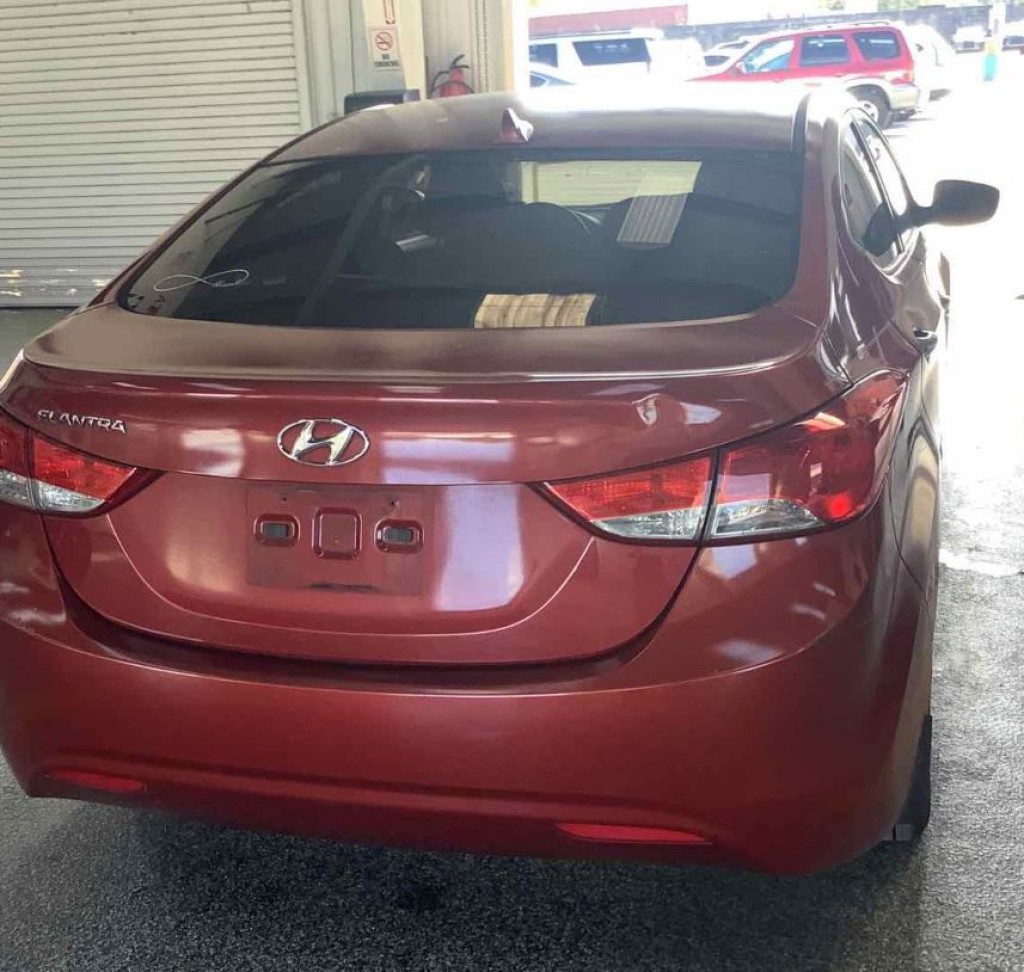 2012 Hyundai Elantra Image 4