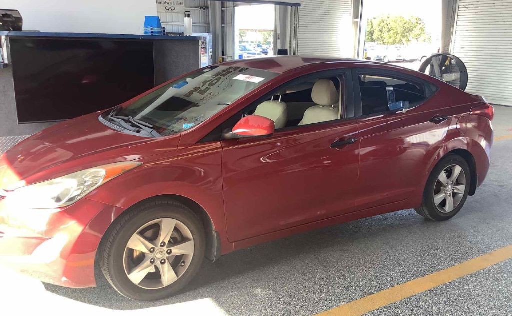2012 Hyundai Elantra Image 6