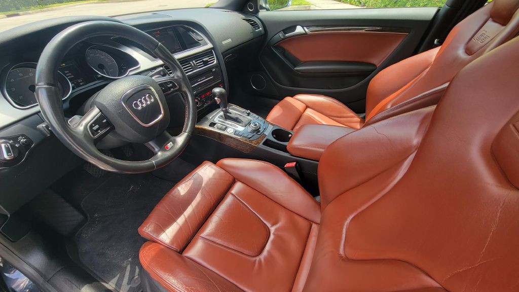 2012 Audi S5 Image 12