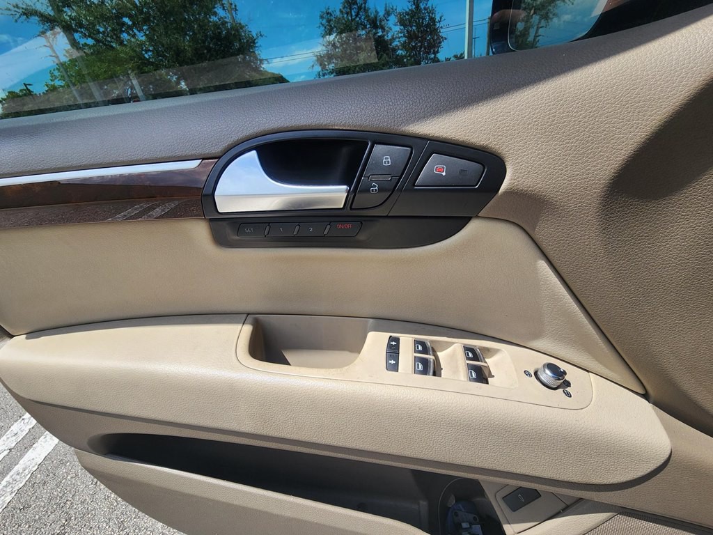 2013 Audi Q7 Image 28