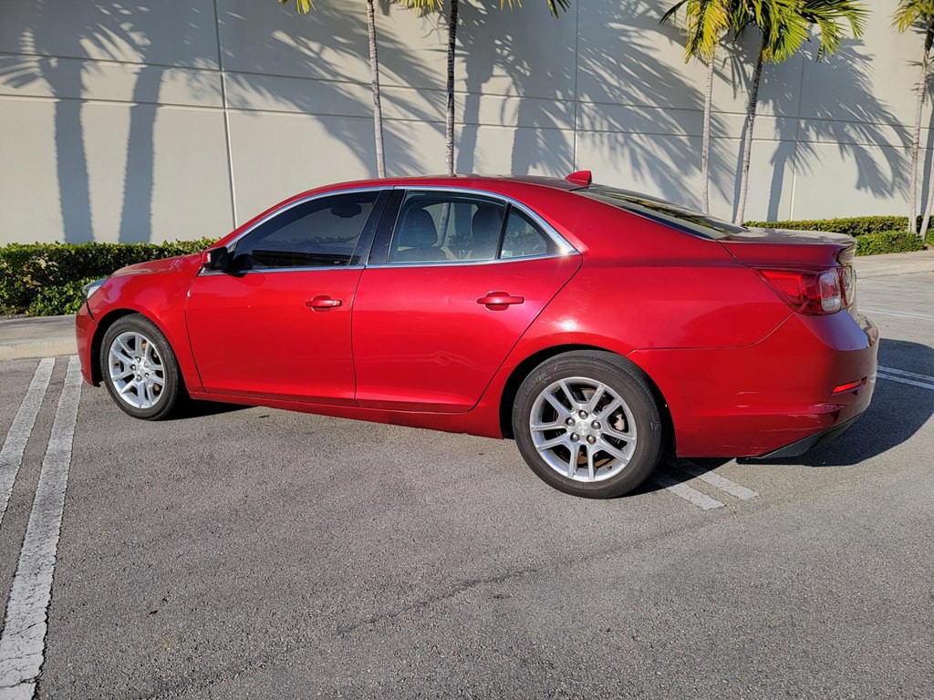 2013 Chevrolet Malibu Image 3