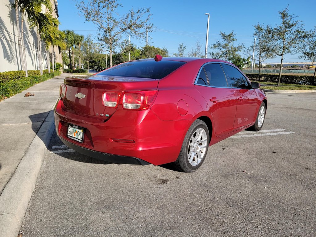 2013 Chevrolet Malibu Image 5