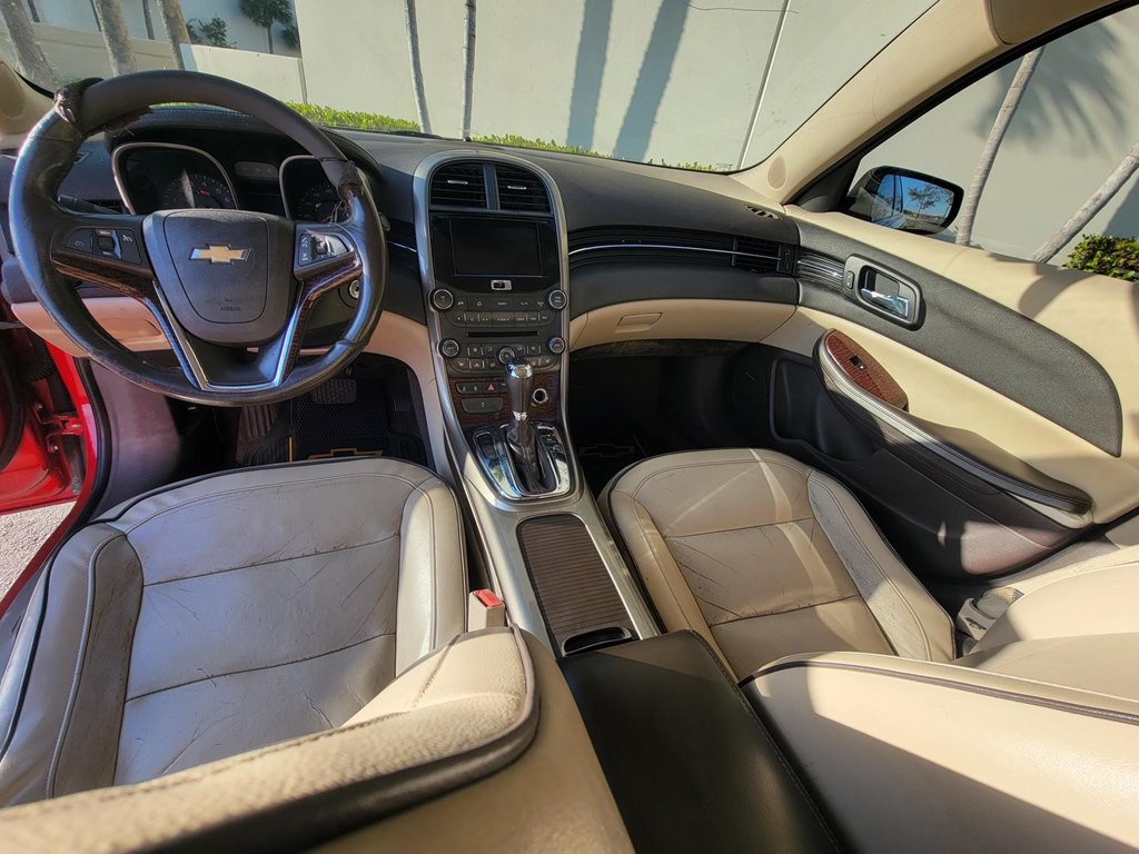 2013 Chevrolet Malibu Image 8