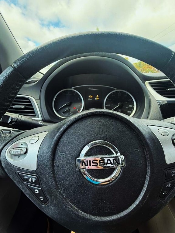 2017 Nissan Sentra Image 10