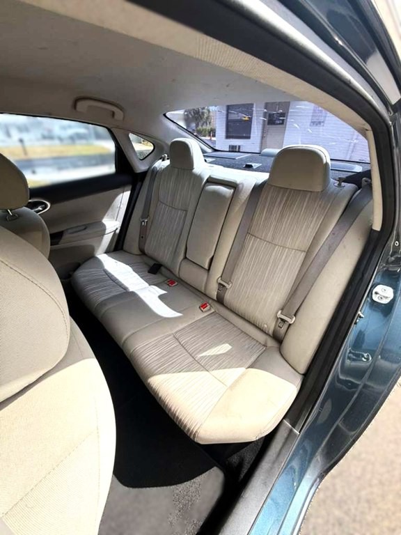 2017 Nissan Sentra Image 11