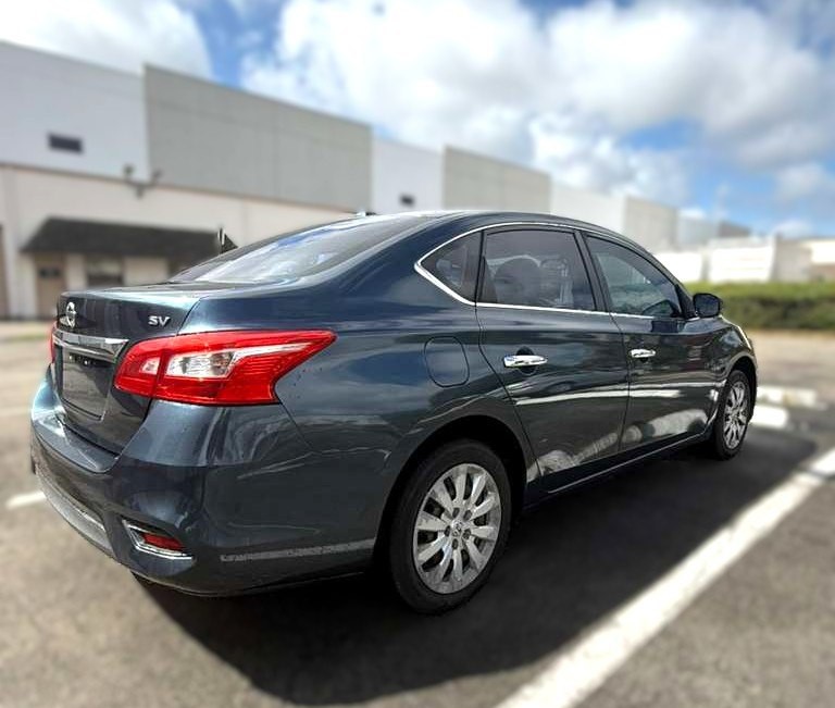 2017 Nissan Sentra Image 4