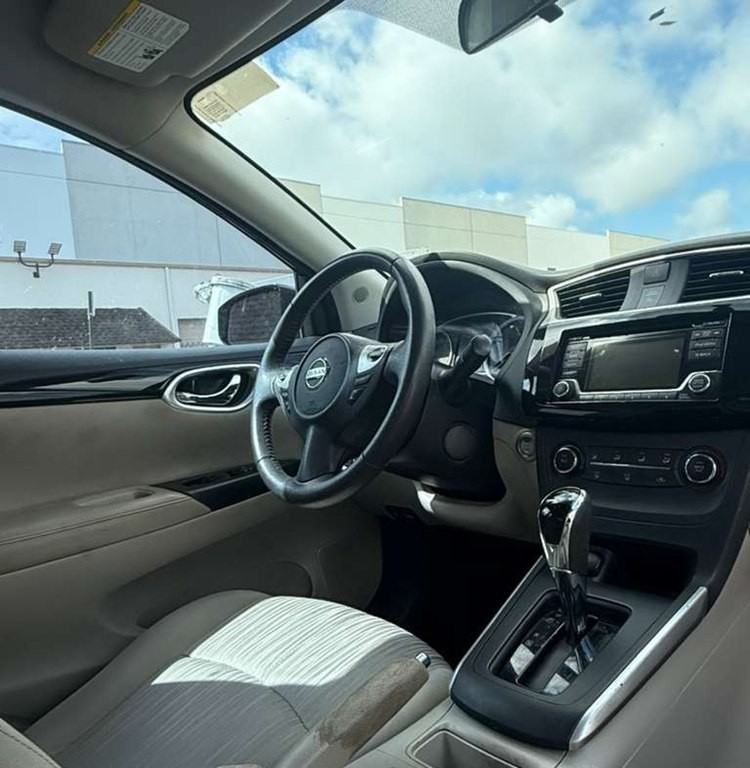 2017 Nissan Sentra Image 7