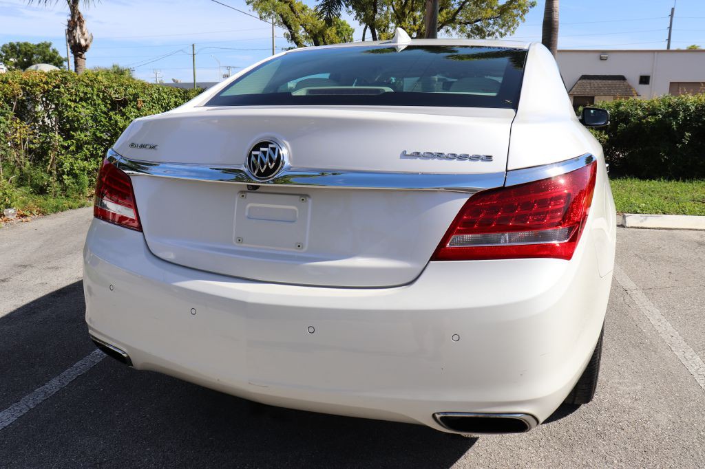2015 Buick Lacrosse Image 6