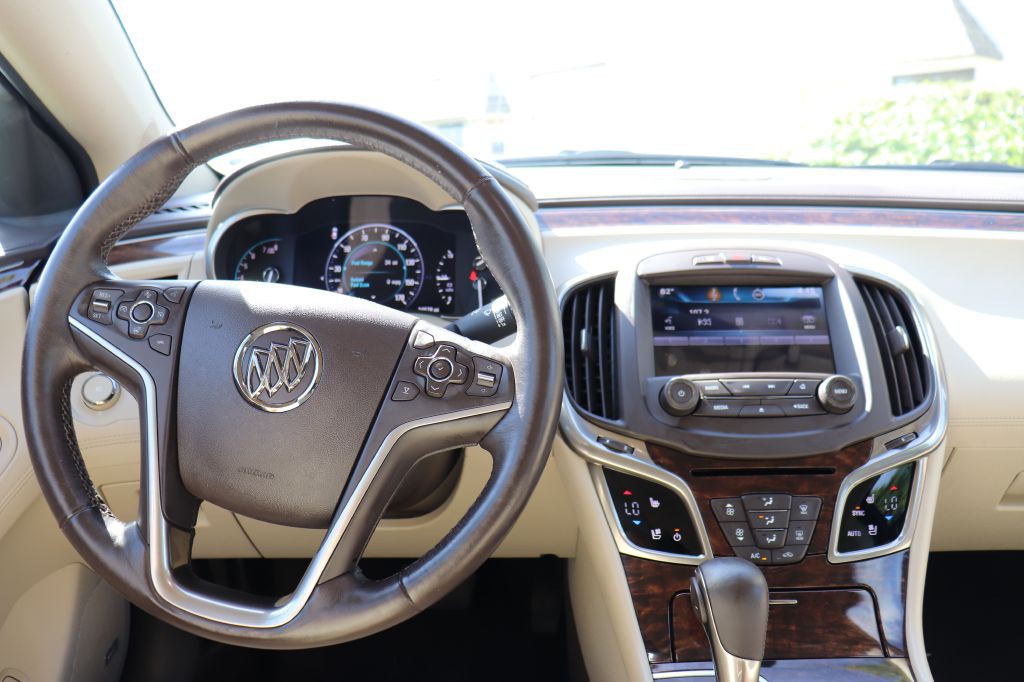 2015 Buick Lacrosse Image 7