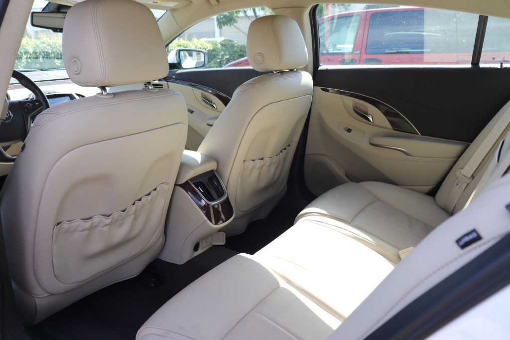 2015 Buick Lacrosse Image 10