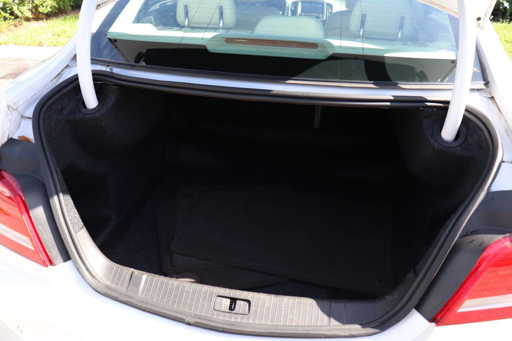 2015 Buick Lacrosse Image 14