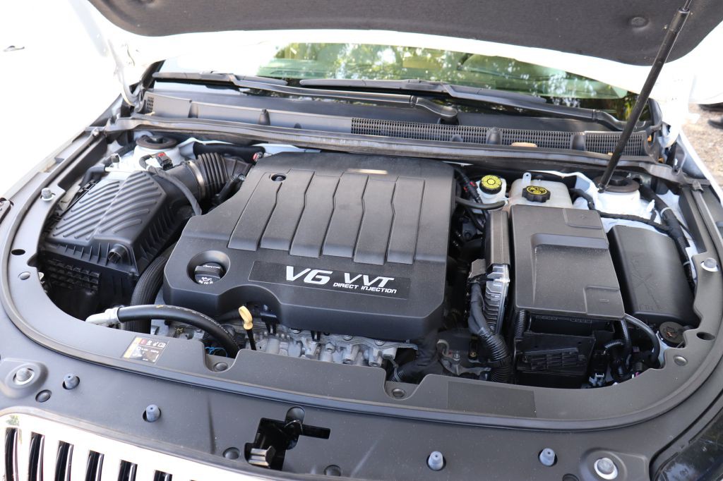 2015 Buick Lacrosse Image 18