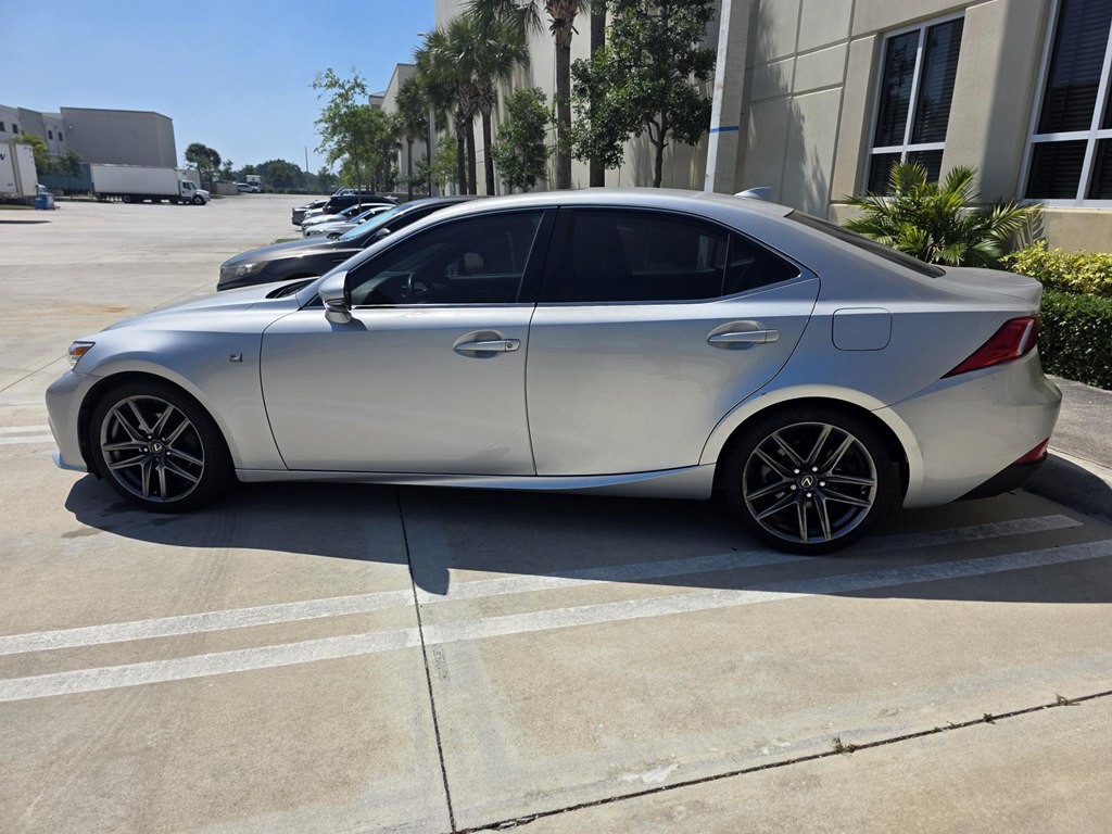 2014 Lexus IS 250 Image 4