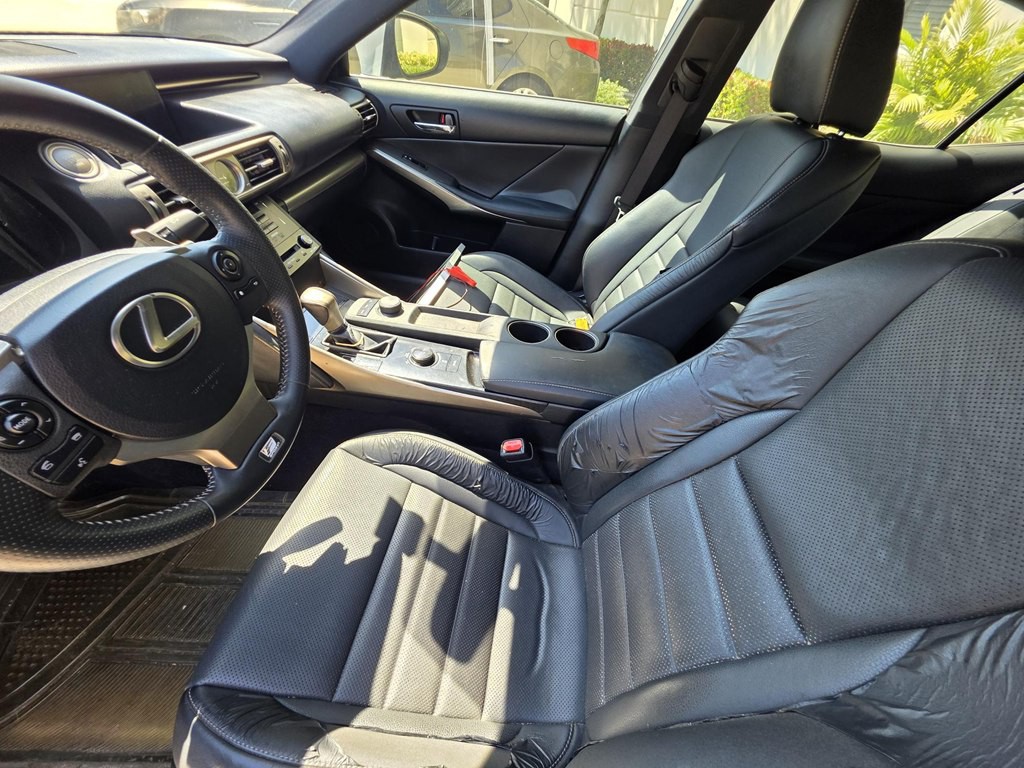 2014 Lexus IS 250 Image 10
