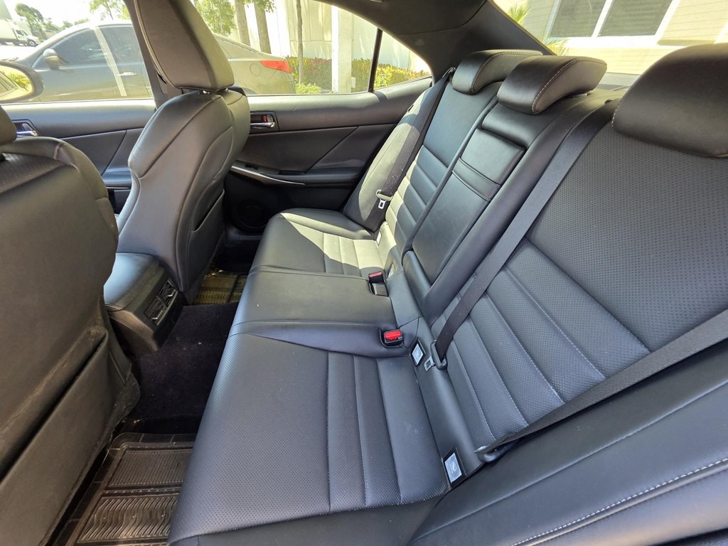 2014 Lexus IS 250 Image 13