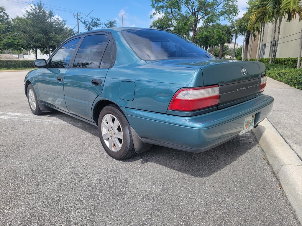 1996 Toyota Corolla Image 4