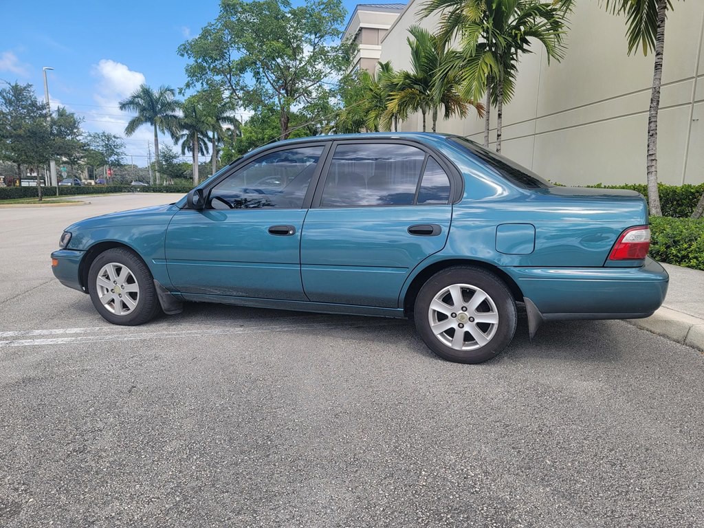 1996 Toyota Corolla Image 5