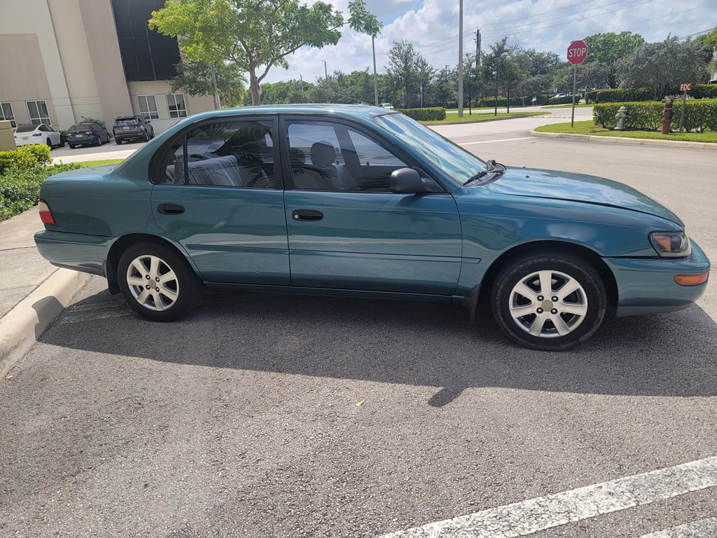 1996 Toyota Corolla Image 8