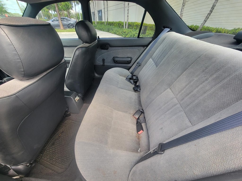 1996 Toyota Corolla Image 10