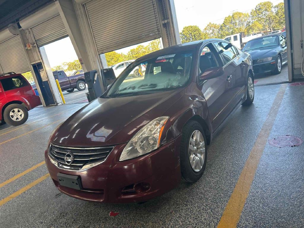 2012 Nissan Altima Image 2