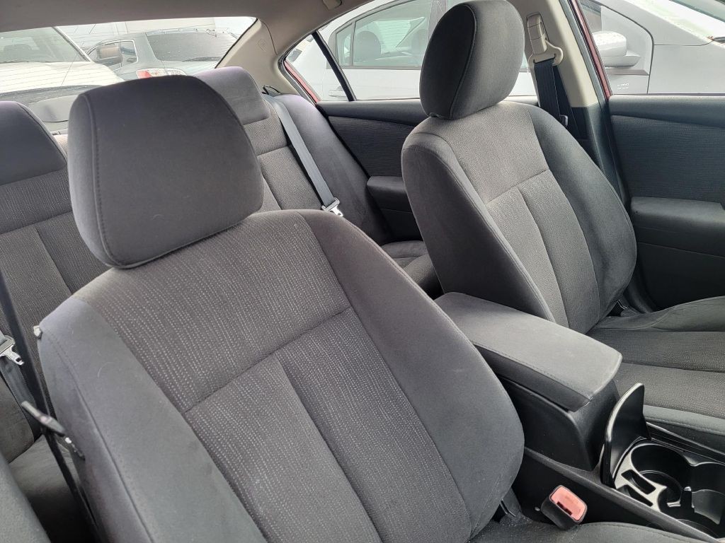 2012 Nissan Altima Image 7
