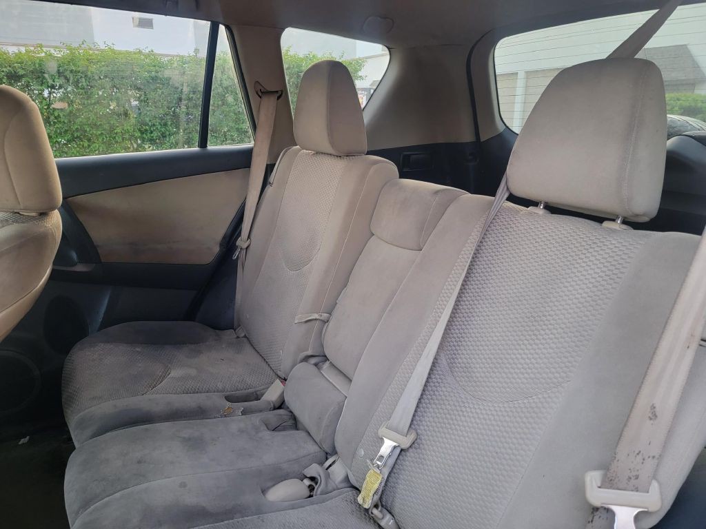 2011 Toyota Rav4 Image 11