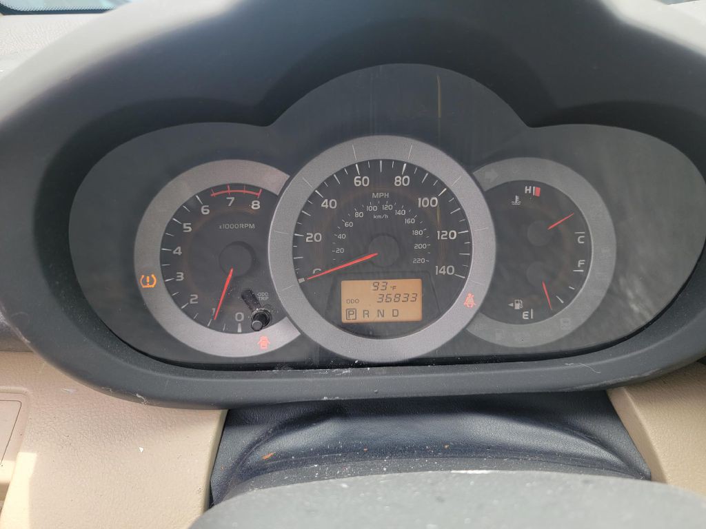 2011 Toyota Rav4 Image 13