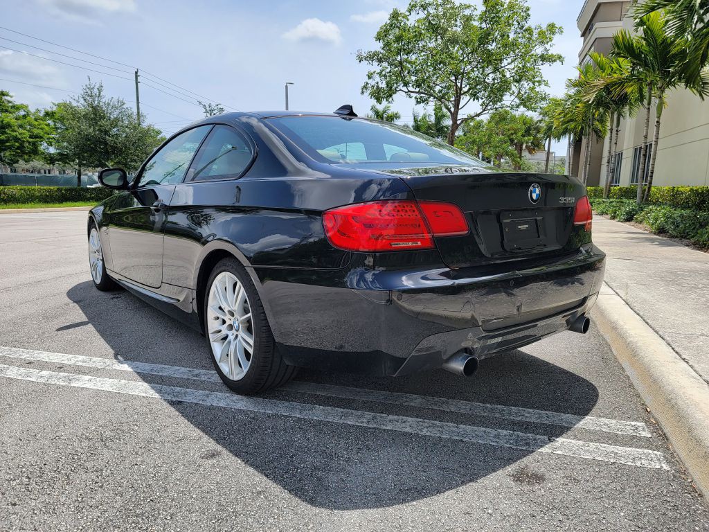2012 BMW 3 Series Image 7