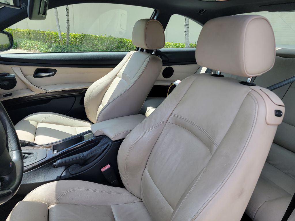 2012 BMW 3 Series Image 8