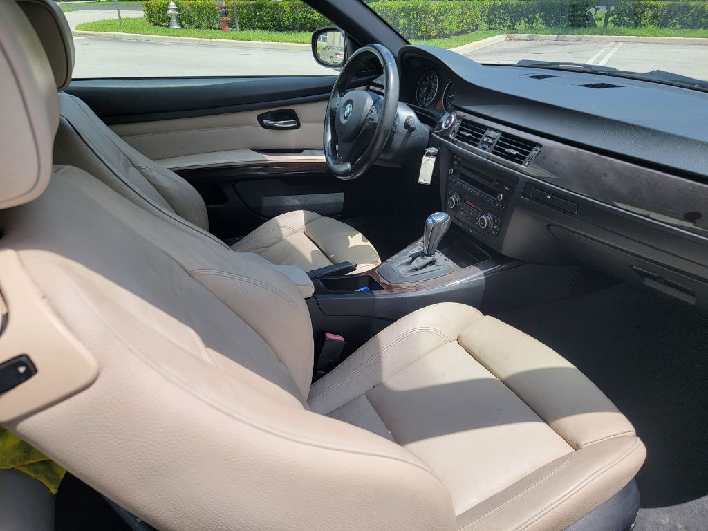 2012 BMW 3 Series Image 10