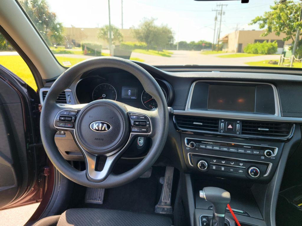 2018 Kia Optima Image 7