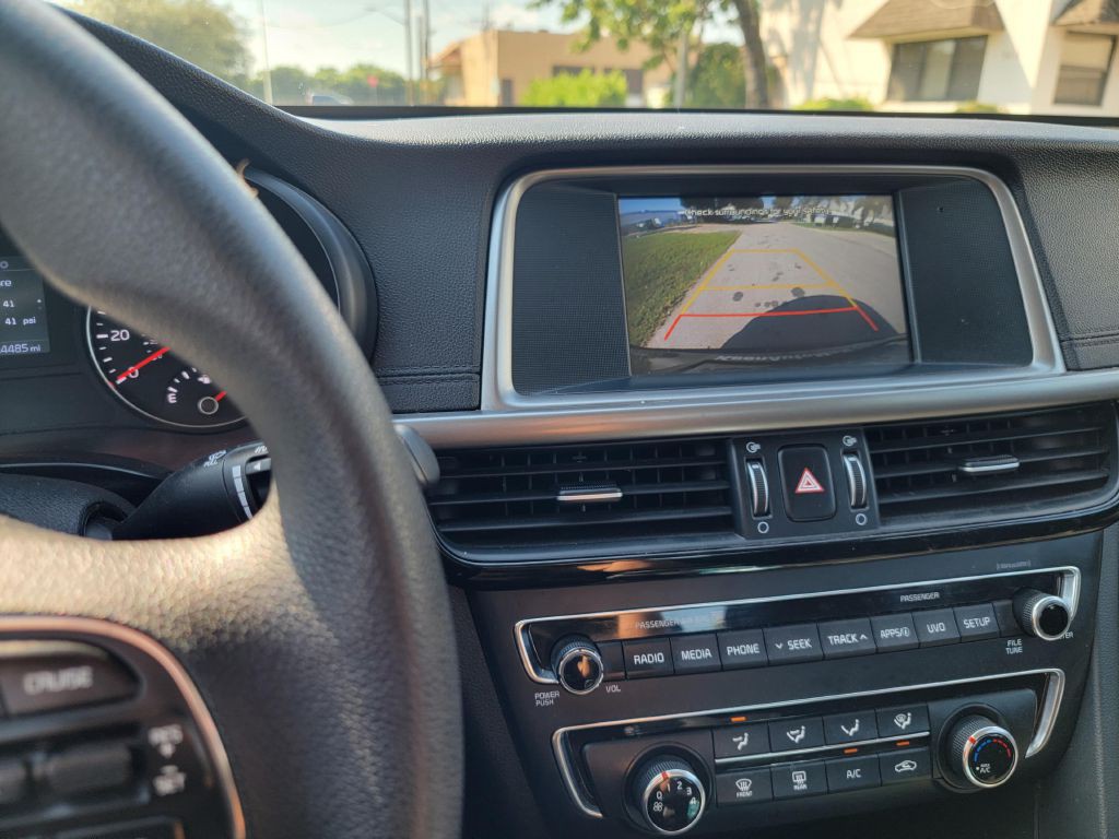 2018 Kia Optima Image 8