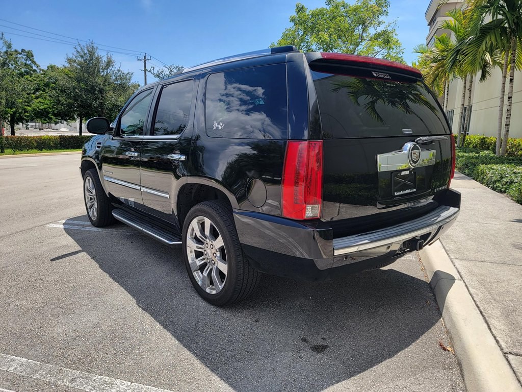 2007 Cadillac Escalade Image 9
