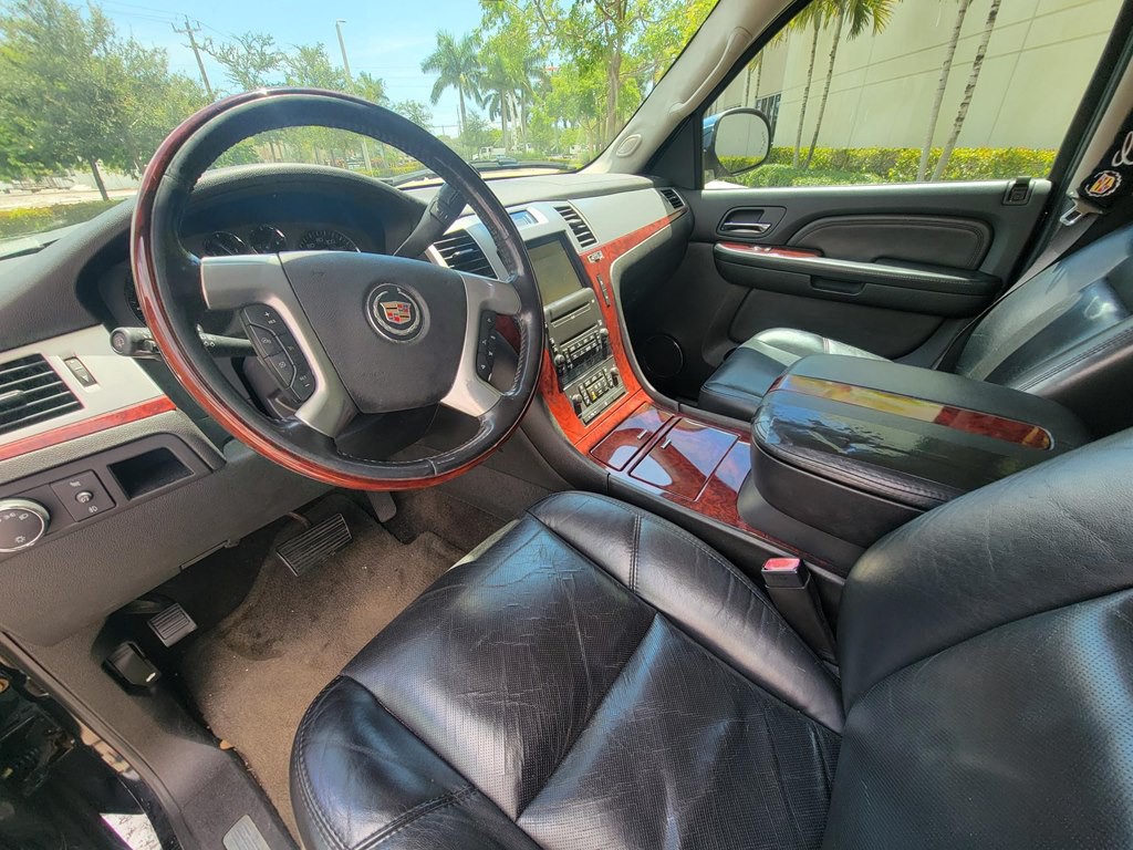 2007 Cadillac Escalade Image 14