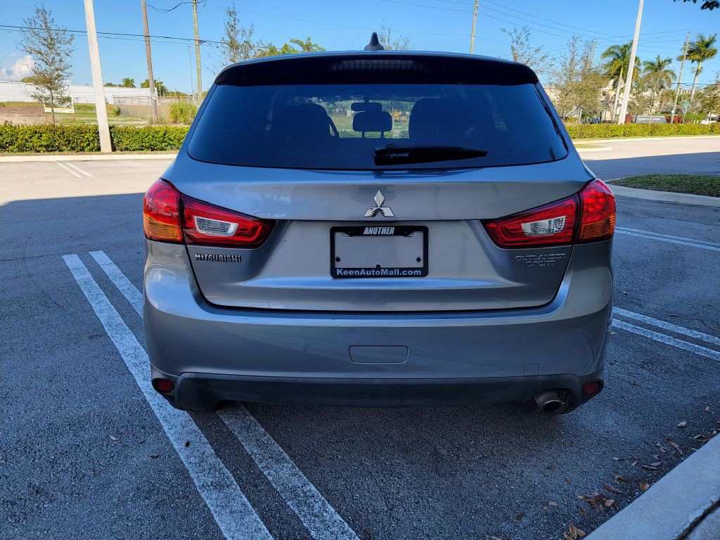2017 Mitsubishi Outlander Image 7