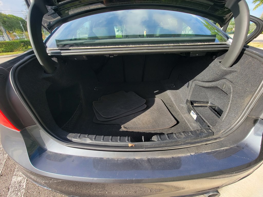 2014 BMW 3 Series Image 11